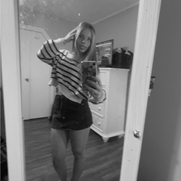 Meet your Posher, Addie - Picture 3 of 4